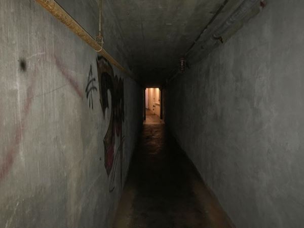 А вы бы прошлись по этим коридорам? (18 фото)