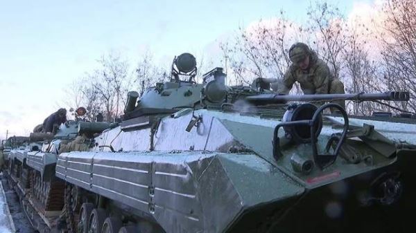 Минобороны сообщило о продолжающейся переброске войск ВВО в Белоруссию
